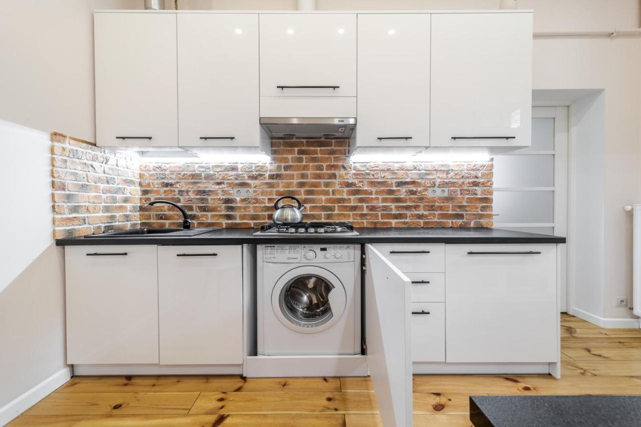 Inshiapartments On Teodora Square 리비프 외부 사진